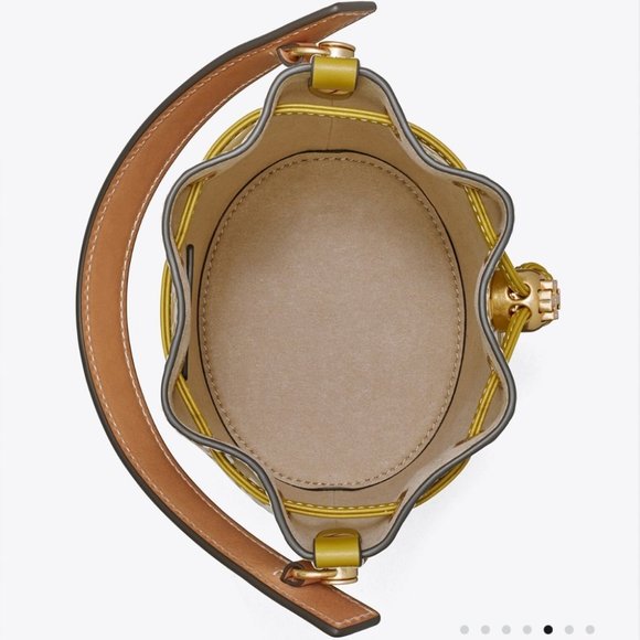 🔥NeW! Tory Burch T Monogram Embossed Contrast Mini Bucket Bag - Picture 4 of 17